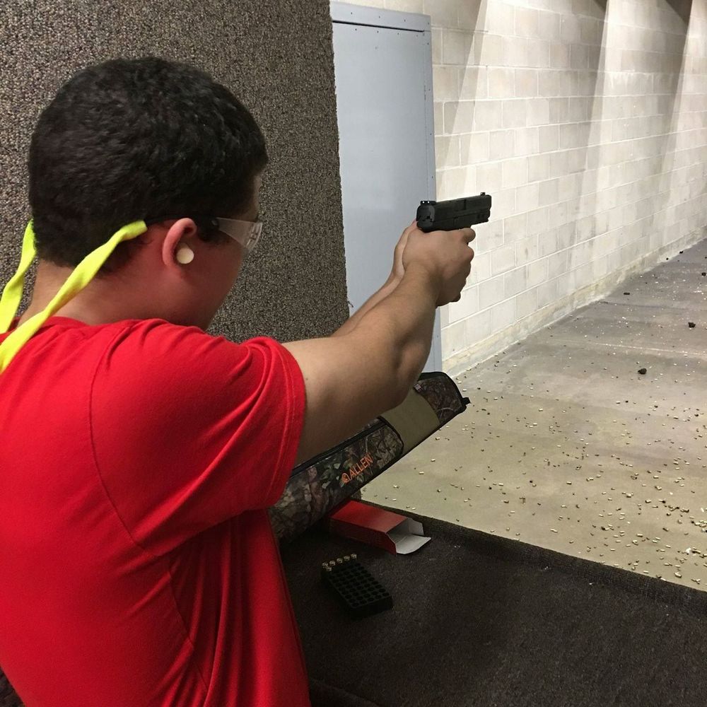 Meet your Posher, Antonio